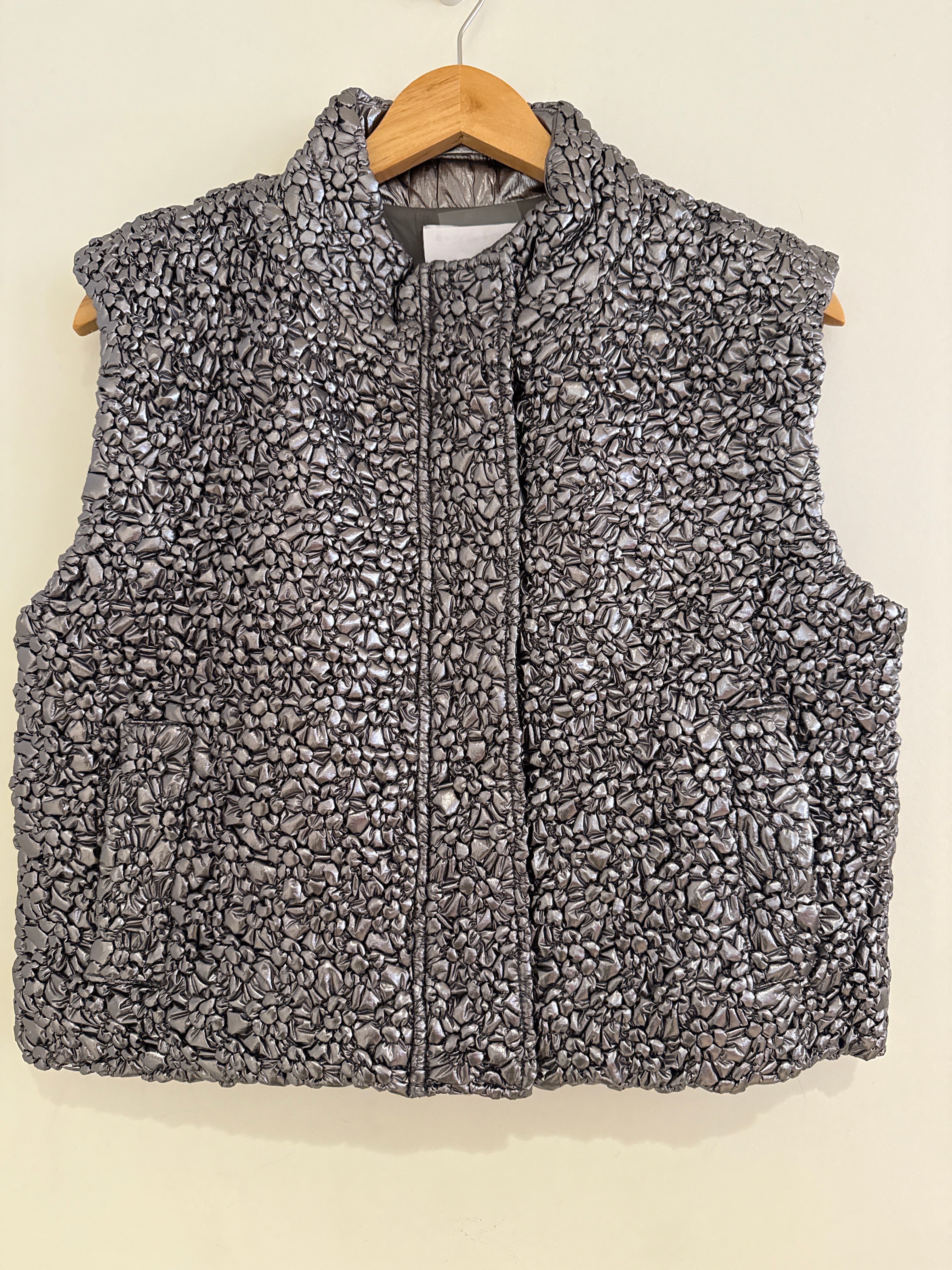 RR Cropped Quilted Vest