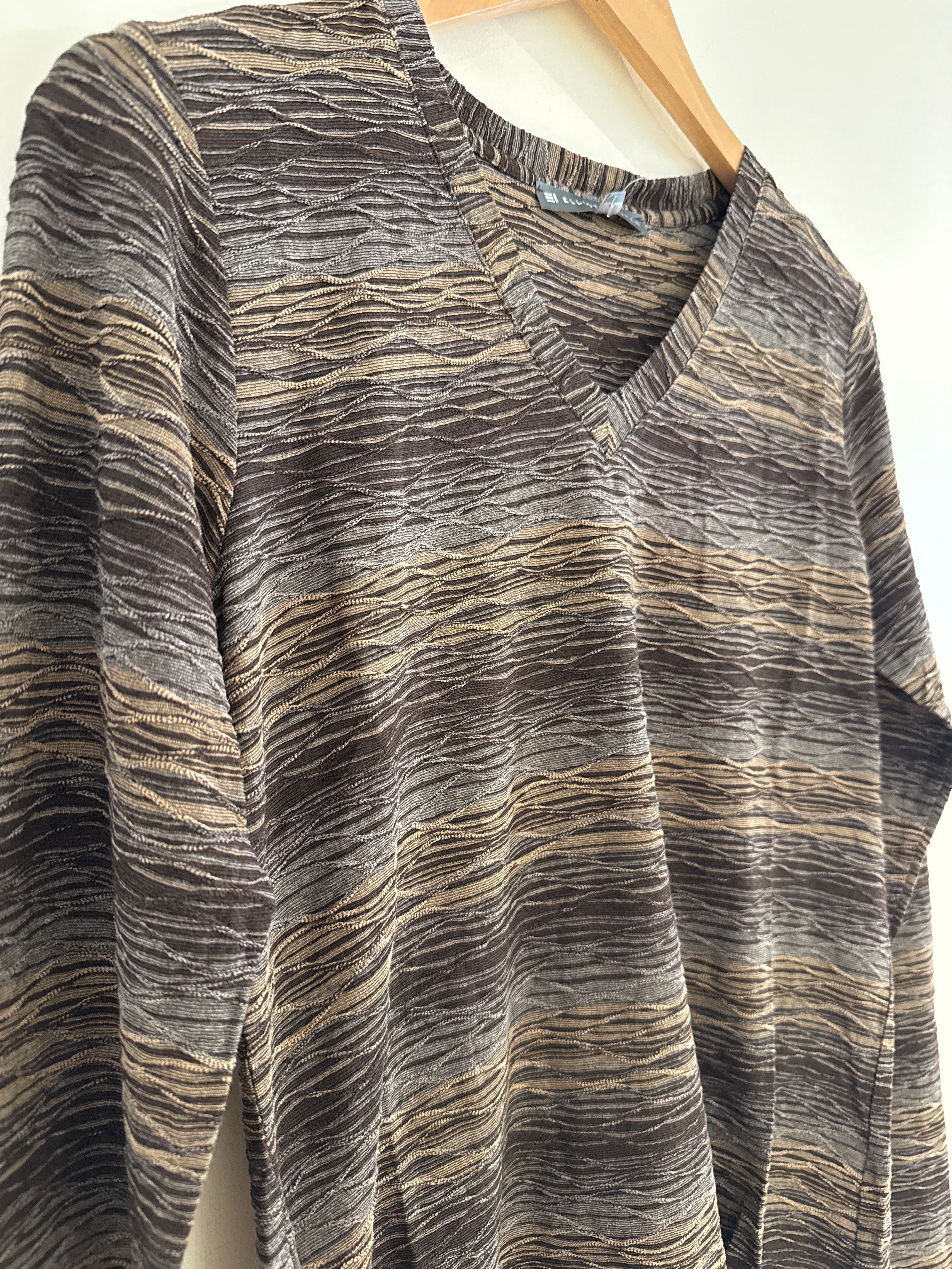 Elliott Lauren V Neck Textured Top