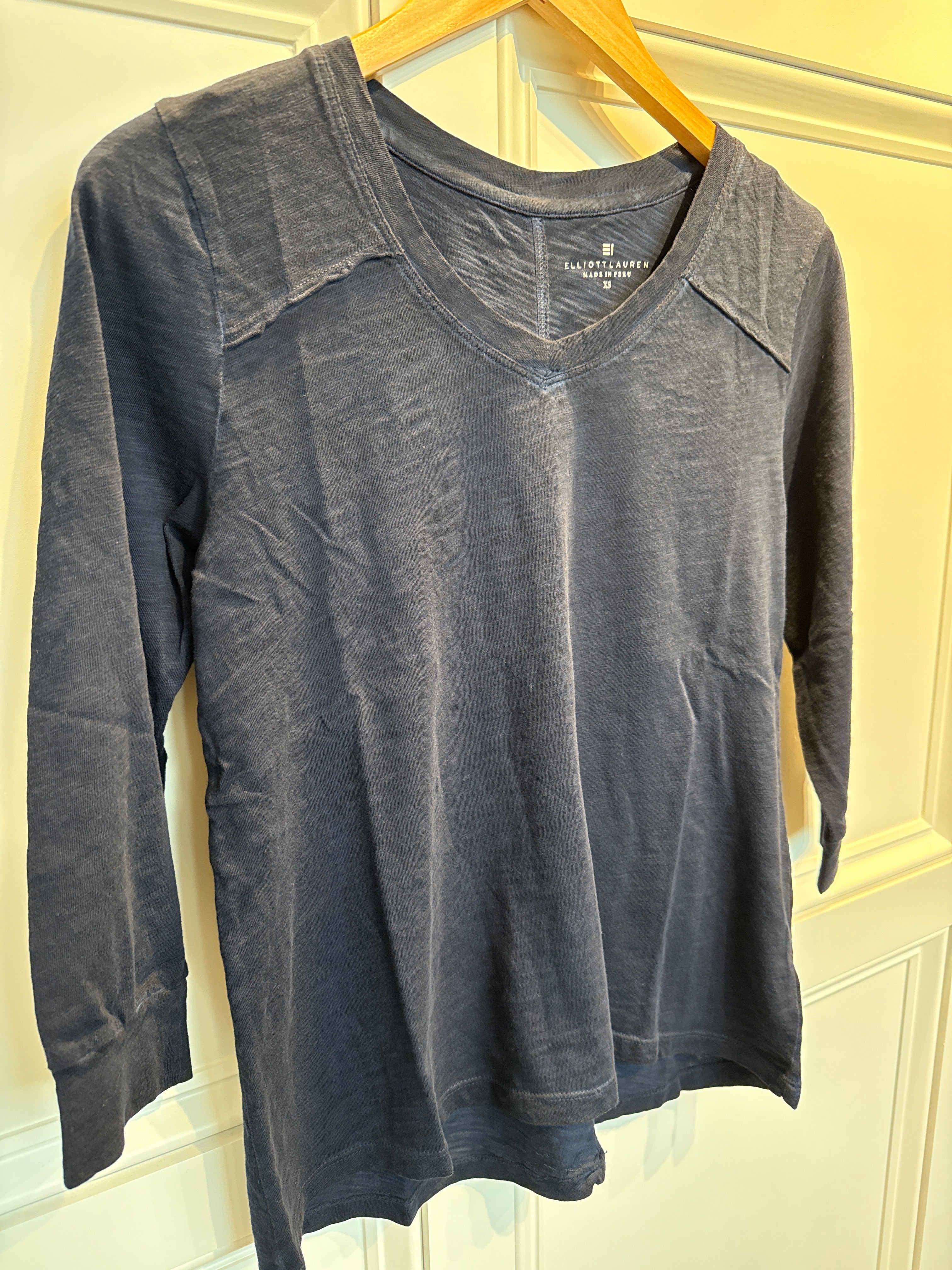 Elliott Lauren Navy V Neck Tee