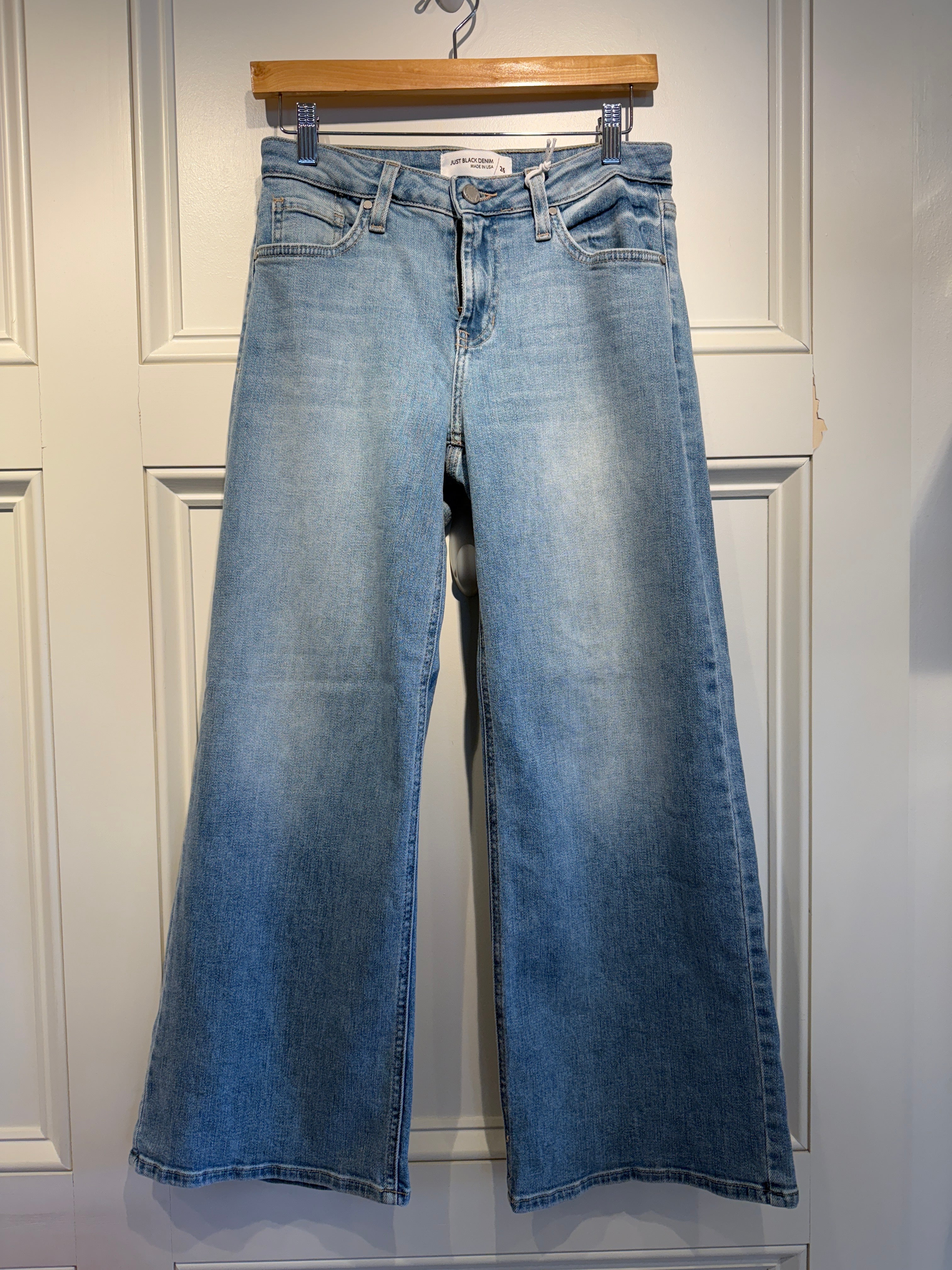 JBD Mid Rise Slim Wide Leg Jean