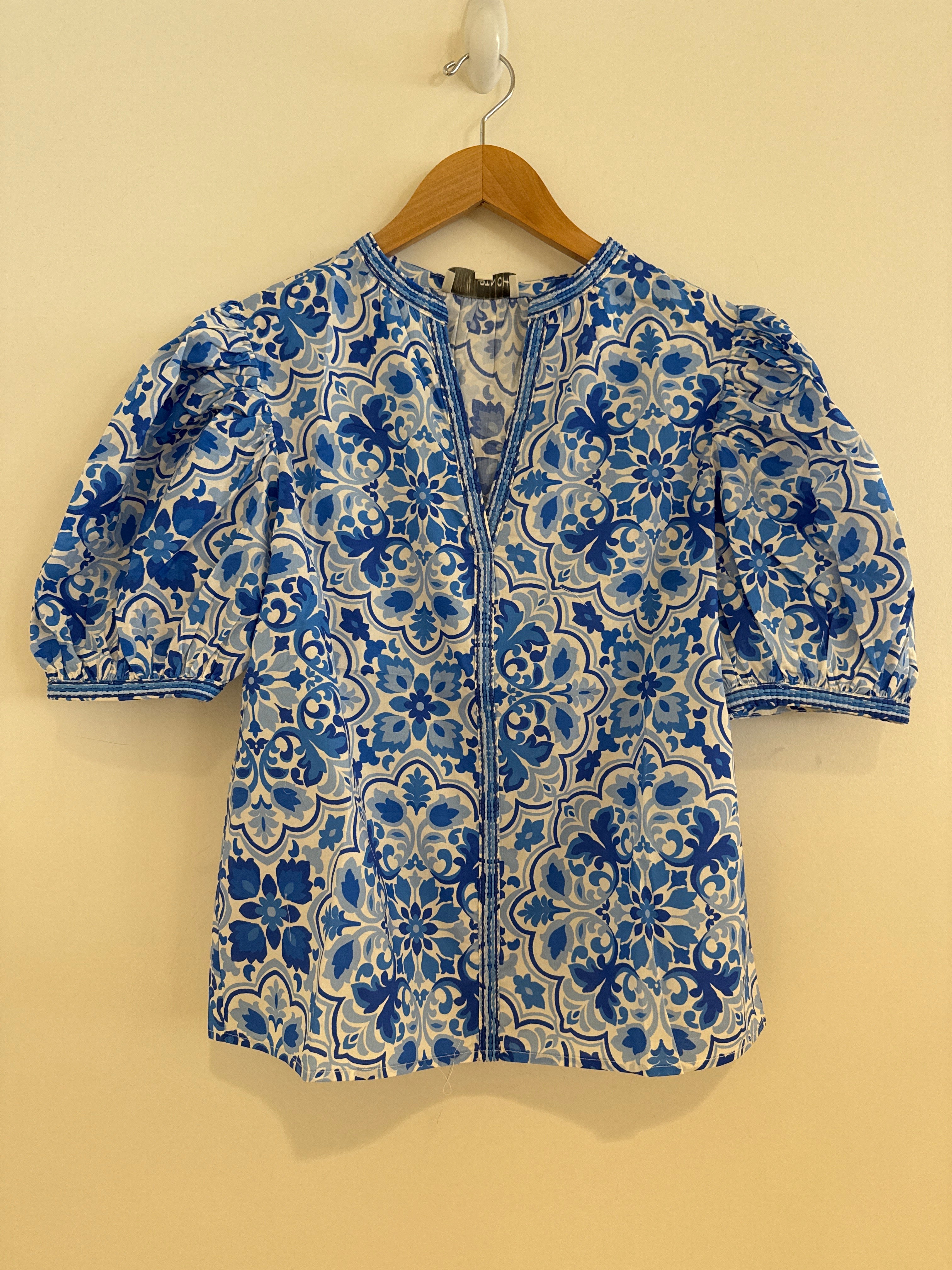 RR V Neck Embroidered Trim Top Blue/White