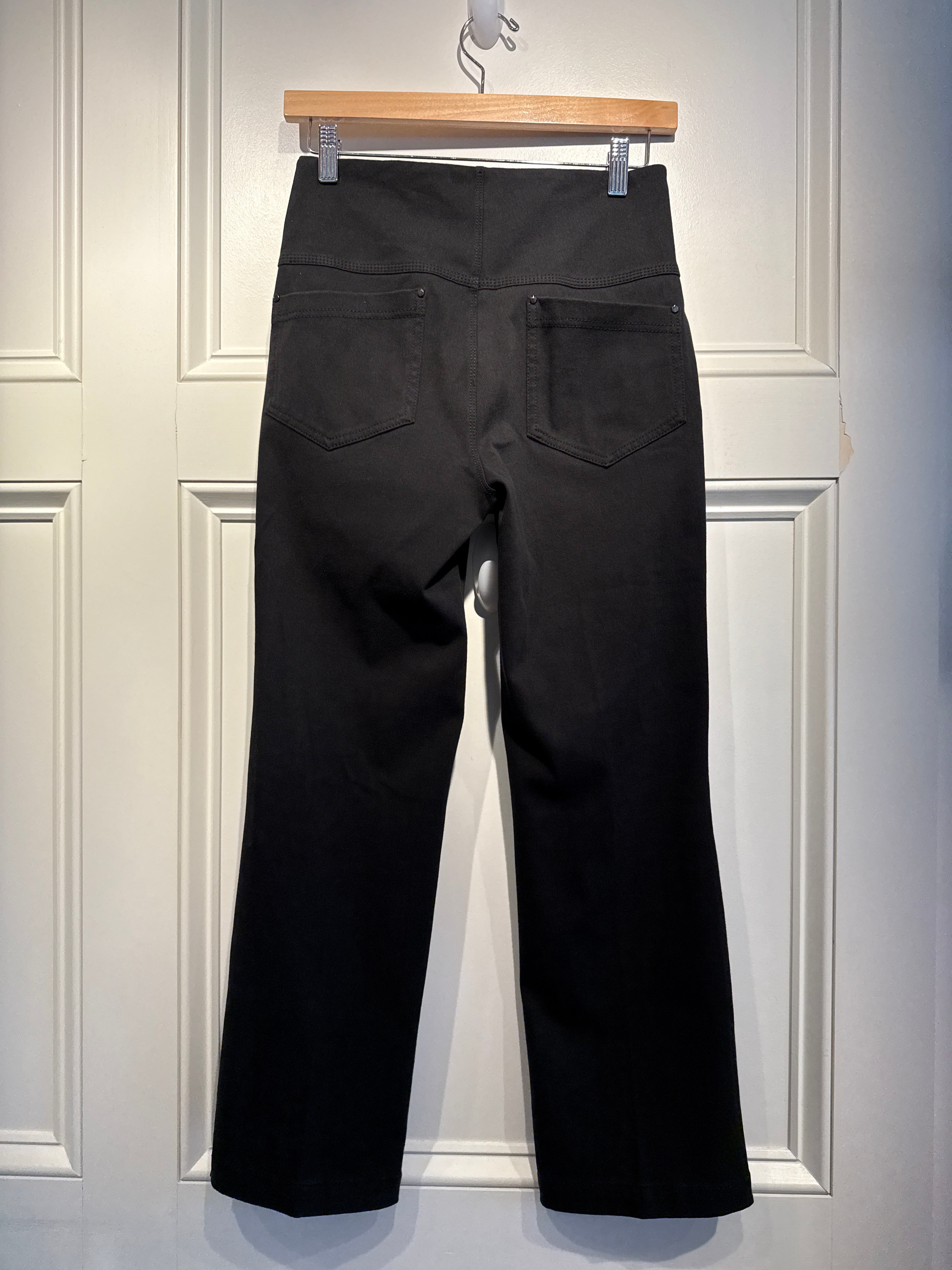 Lysse Ankle Baby Bootcut Black Jean